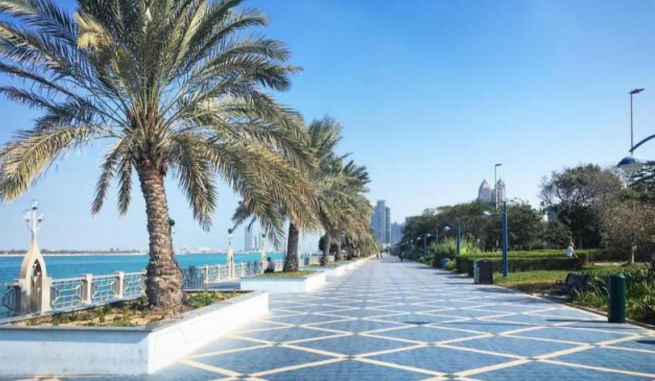 Corniche Street - Extremely Unique Room *